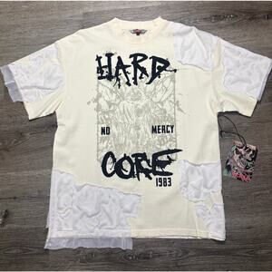 NWT Men’s Medium Vicious Tshirt in Off White. 100% cotton.